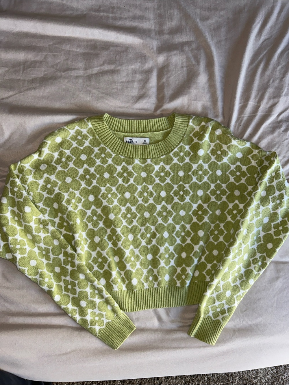 Hollister Crop Crewneck Sweater Green and White Floral Print - Women’s XS